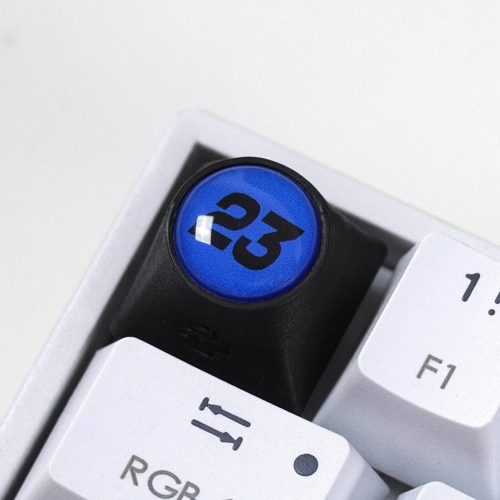 Keycap artisan F1 - biały + nr 23