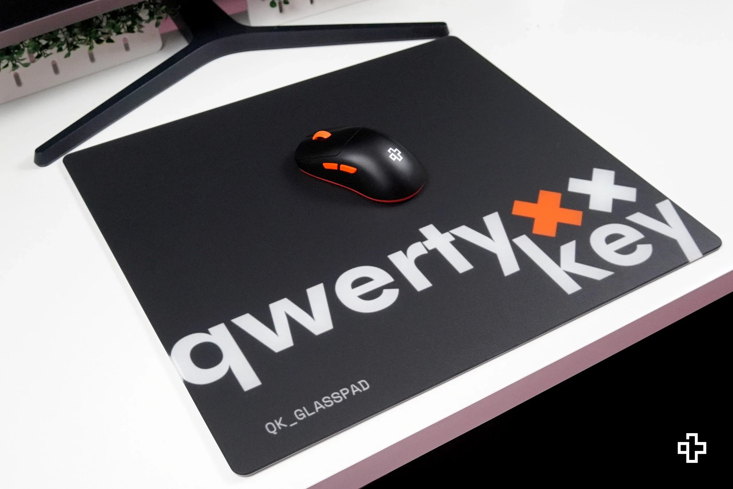 Podkładka pod mysz Gaming QwertyKey Esports szklana 3.2mm Anti - Slip TPU