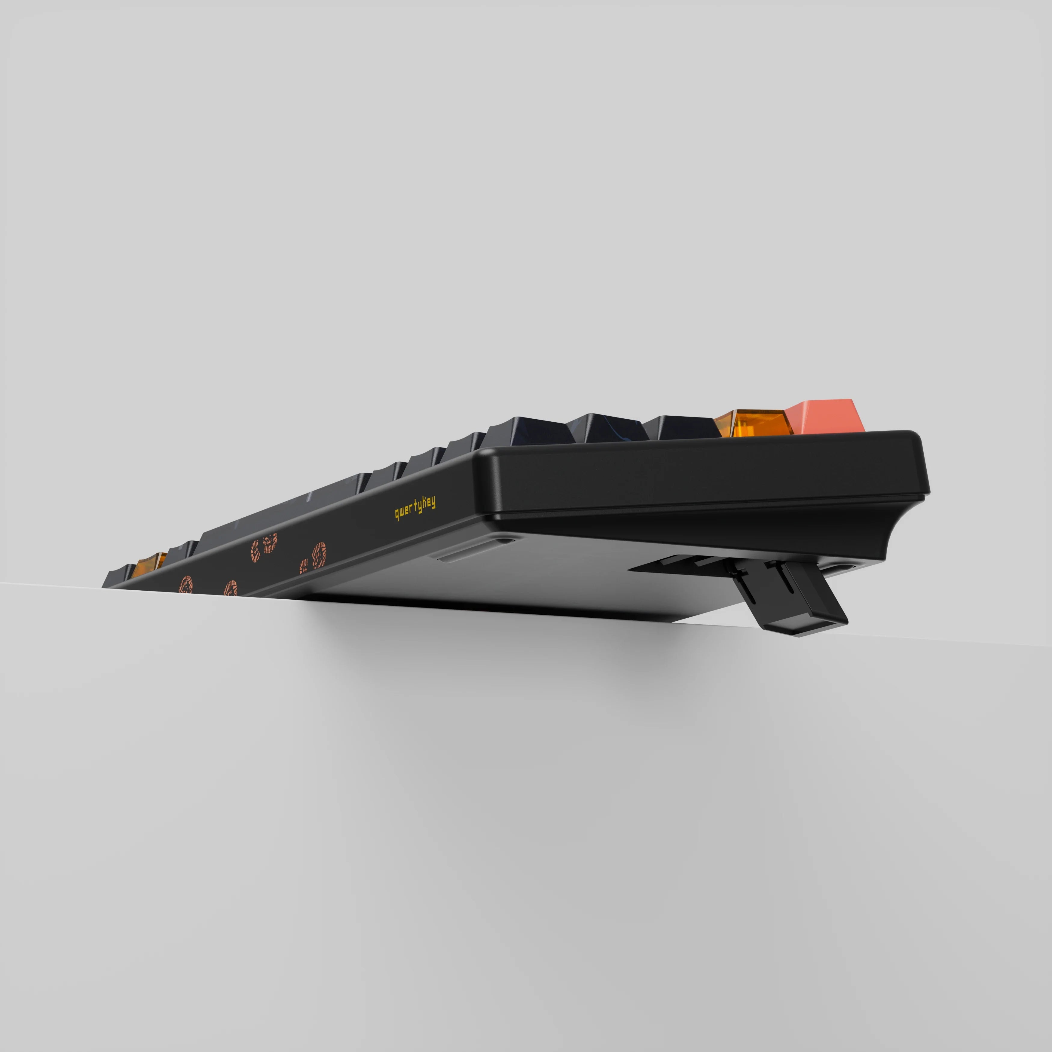 QwertyKey61 PRO Fallout - bezprzewodowa klawiatura mechaniczna gamingowa, Hotswap, RGB