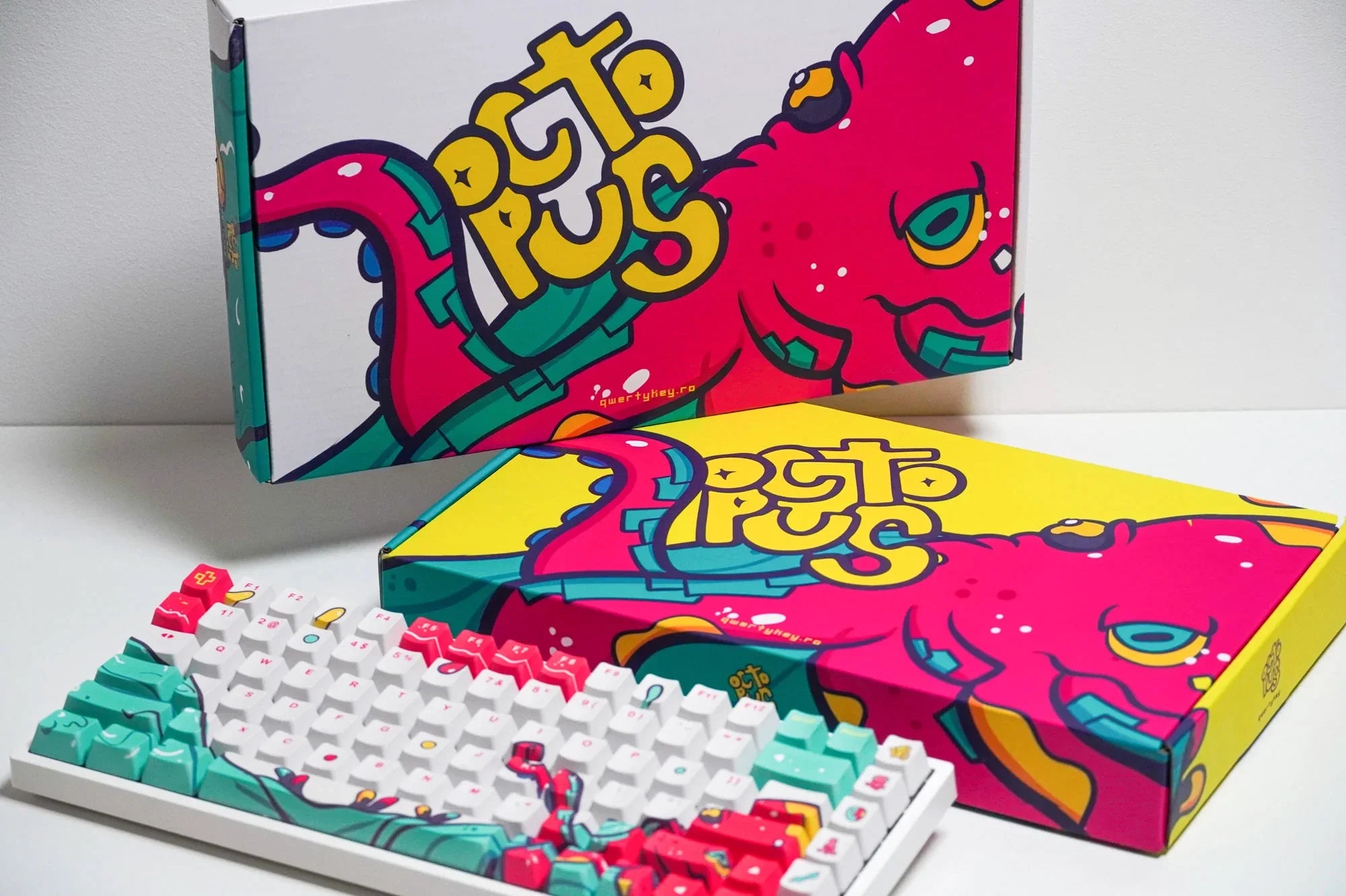 Zestaw keycapów QwertyKey Octopus biały profil OEM materiał PBT