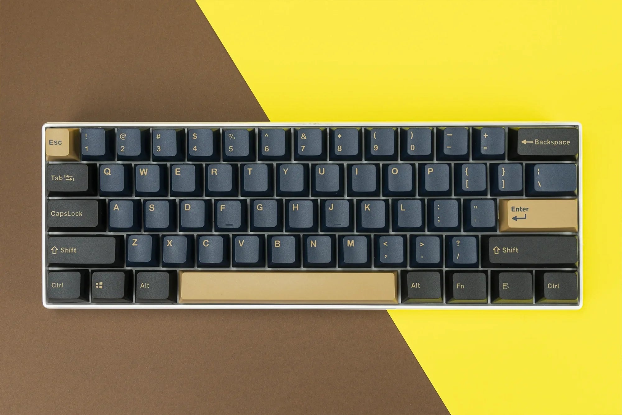 Zestaw keycapów QwertyKey Ramses PBT Double Shot, profil OEM