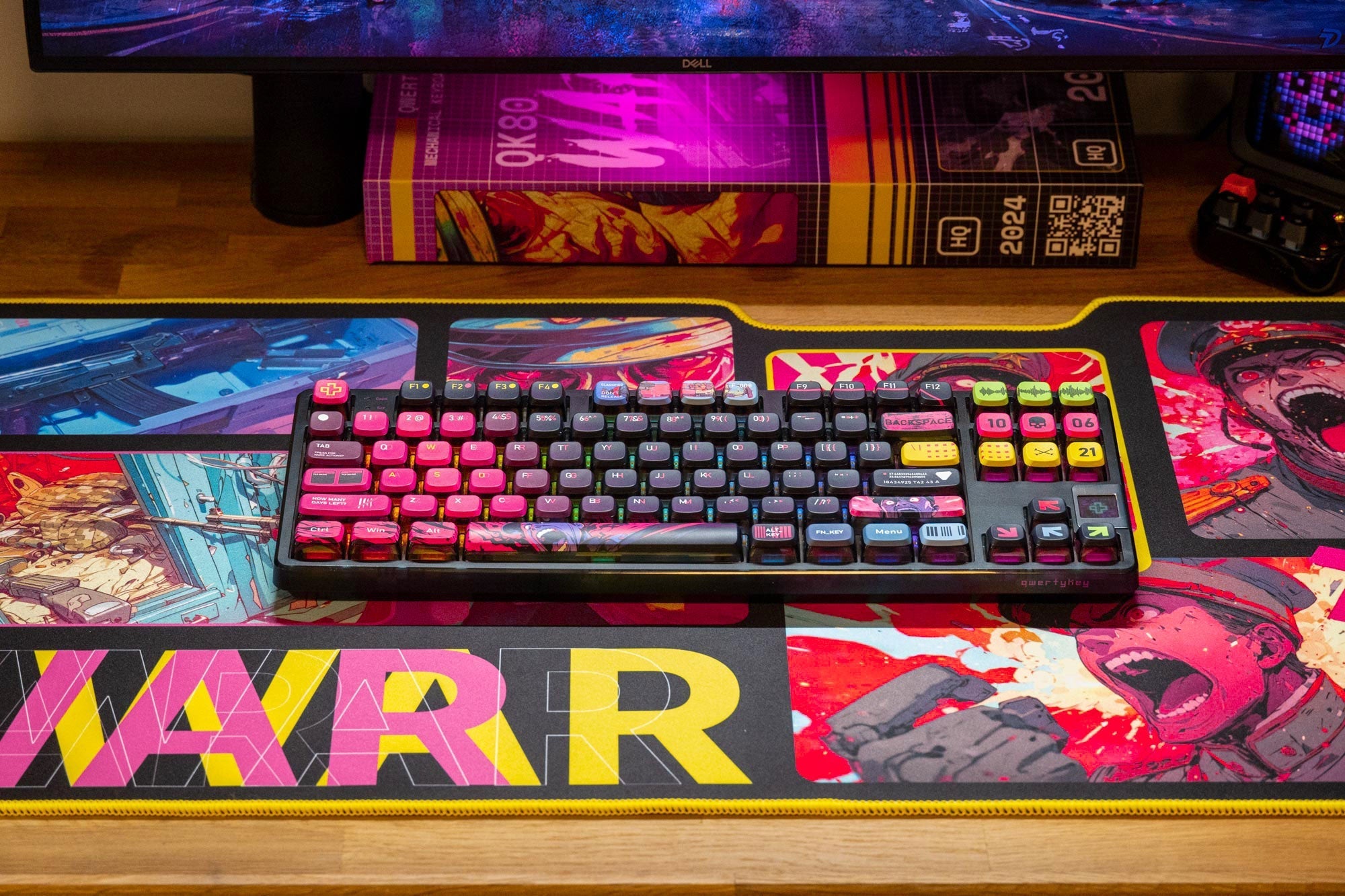 Deskmat QwertyKey War, 4 mm, obszyte krawędzie