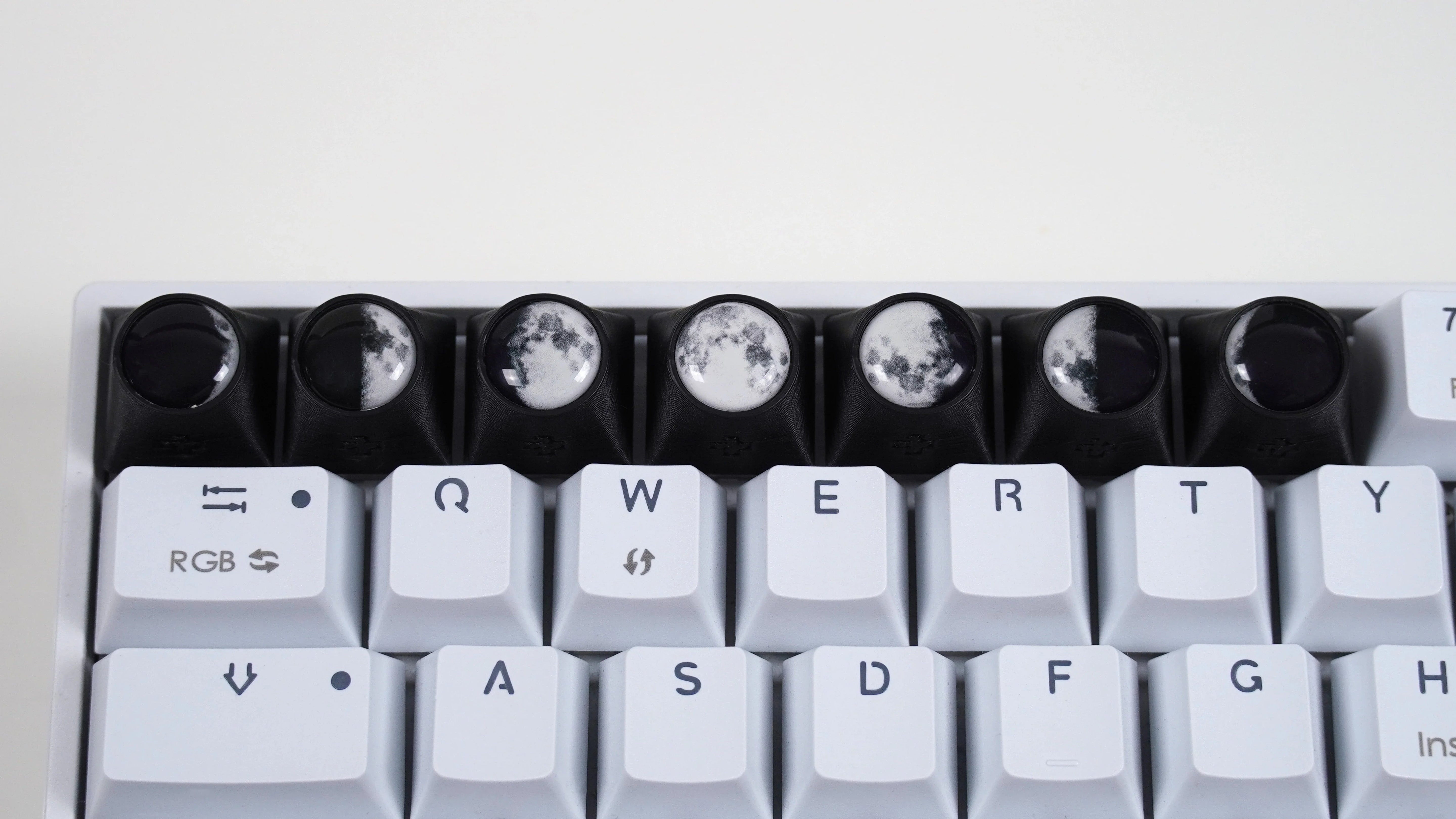 Keycap artisan Moon Phase
