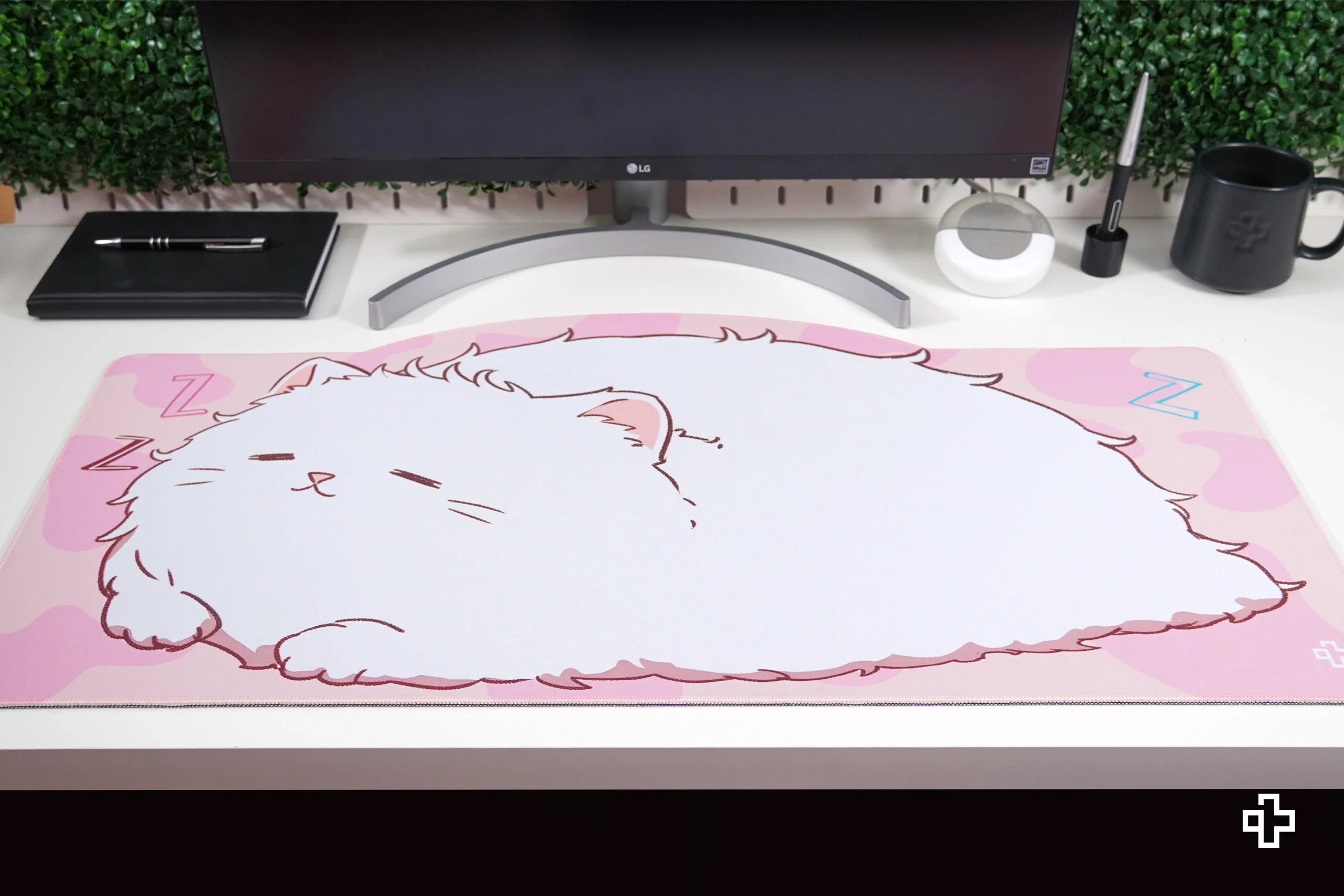 Deskmat / podkładka pod mysz QwertyKey Bliss Cat 4 mm obszyte krawędzie