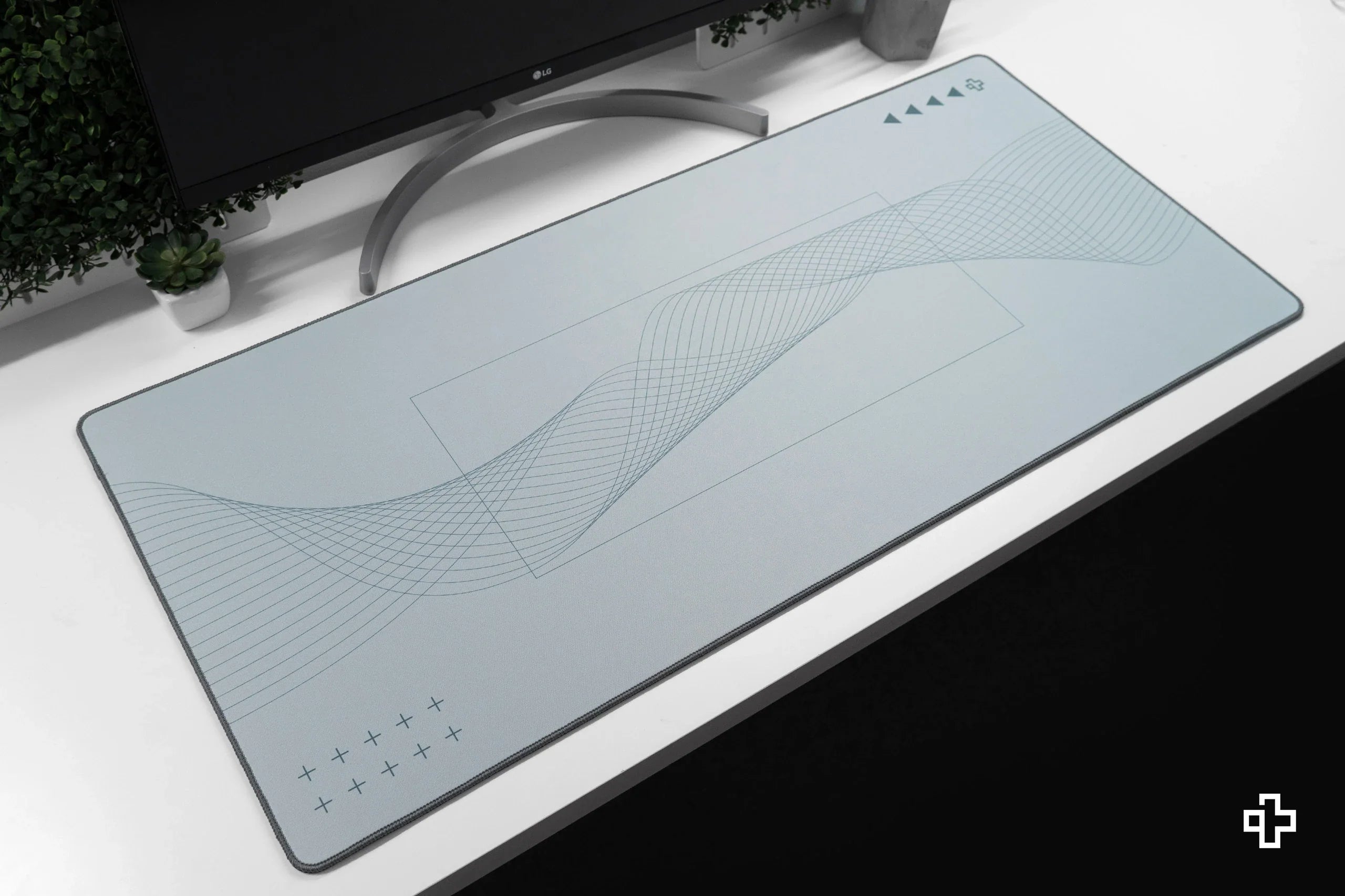 Deskmat / podkładka pod mysz Flow Light, 4 mm, obszyte krawędzie