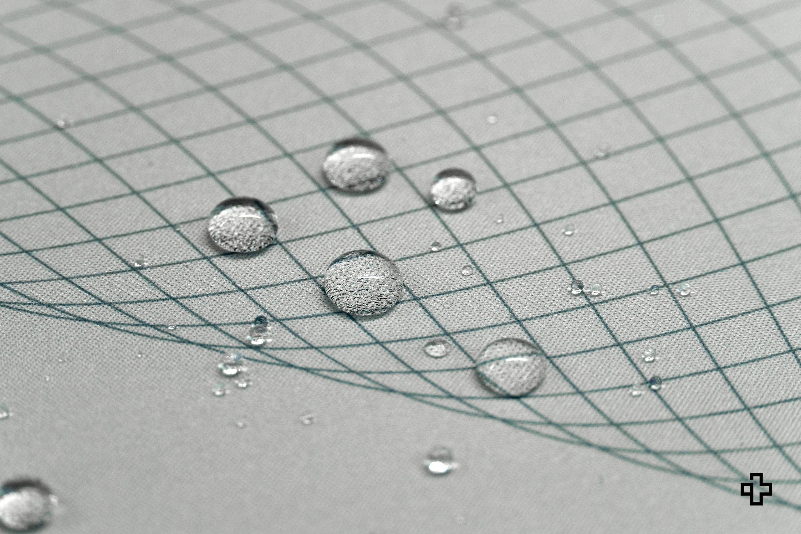 Deskmat / podkładka pod mysz Flow Light, 4 mm, obszyte krawędzie