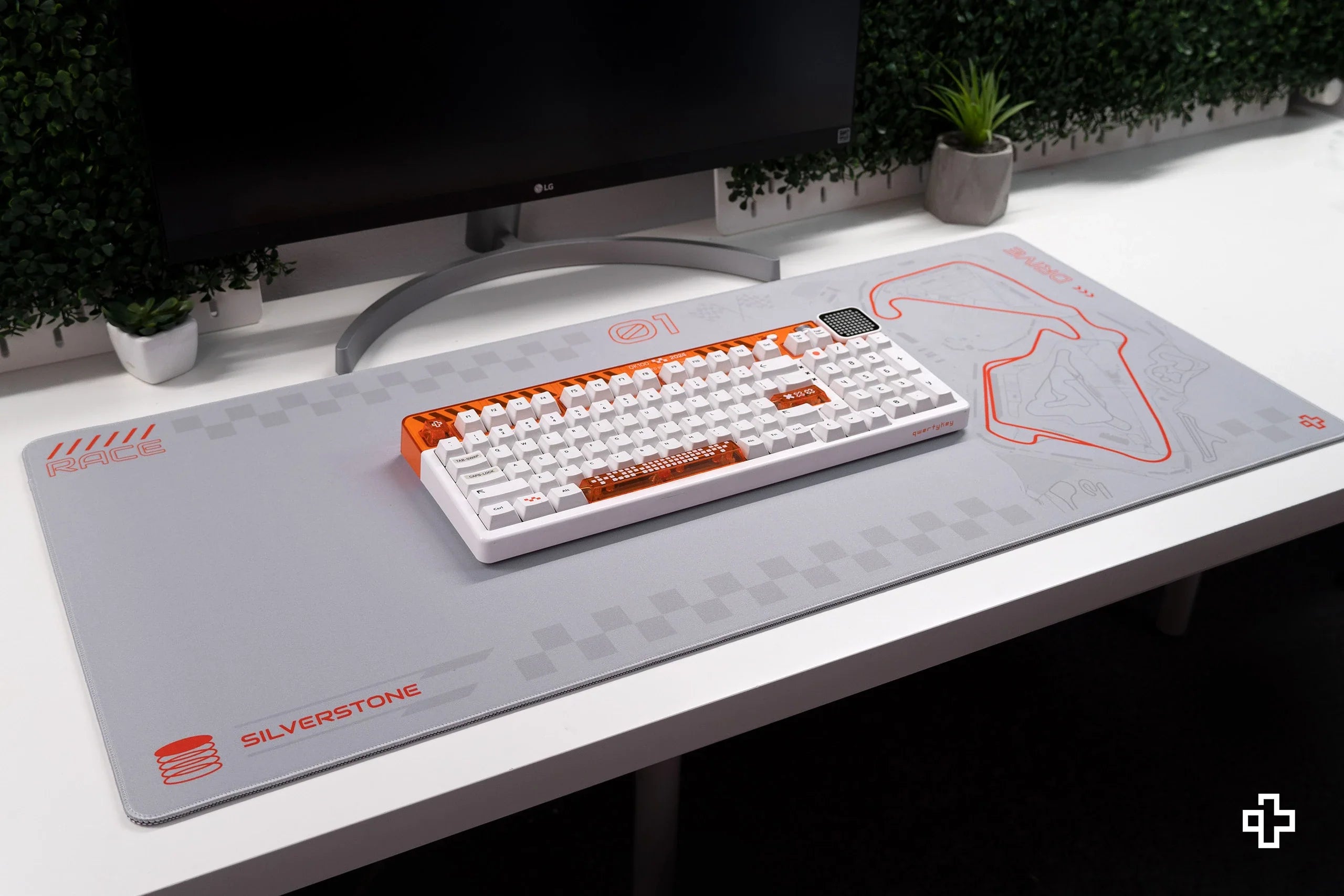 Deskmat / podkładka pod mysz Formula Silver Circuit, 4 mm, obszyte krawędzie