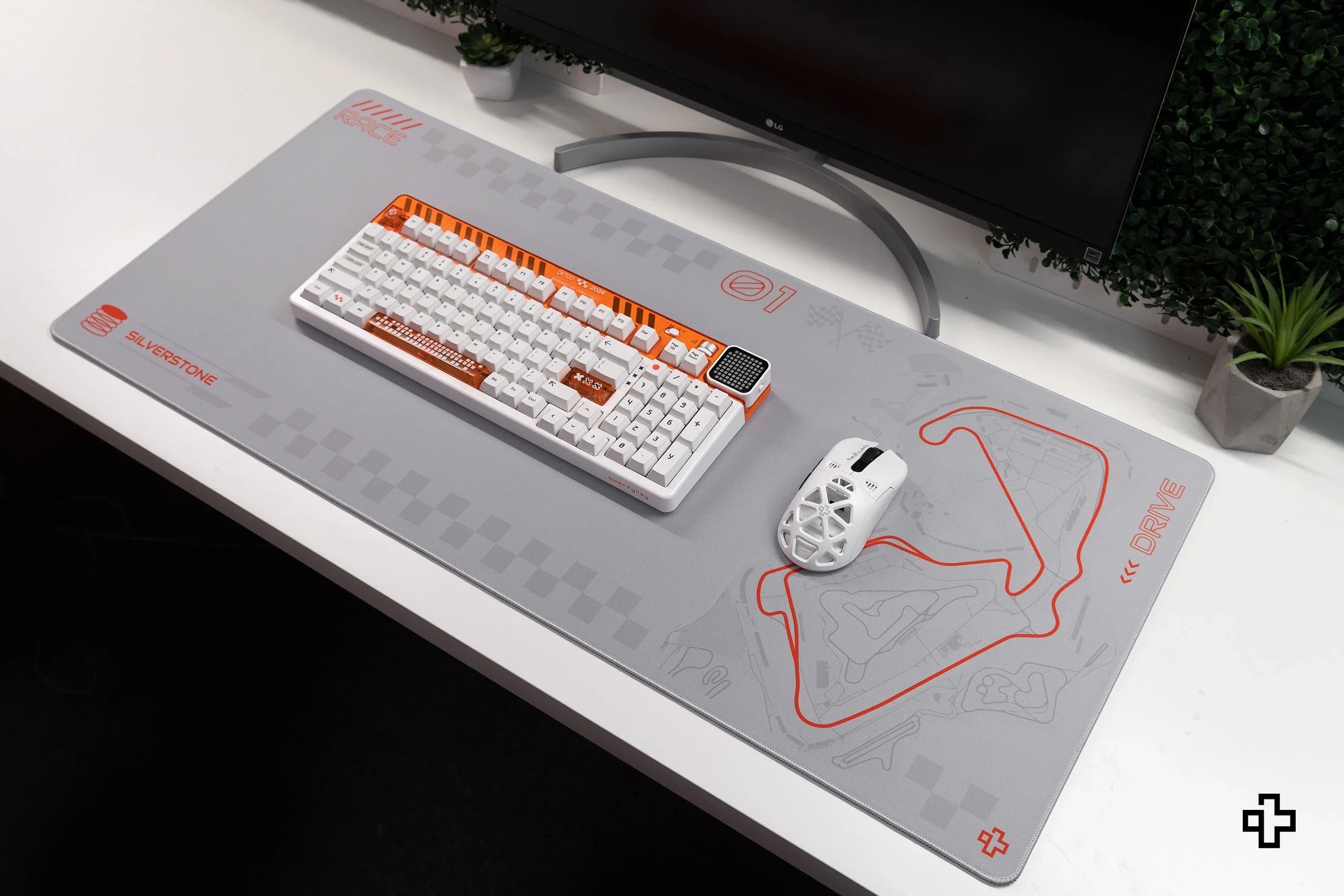 Deskmat / podkładka pod mysz Formula Silver Circuit, 4 mm, obszyte krawędzie