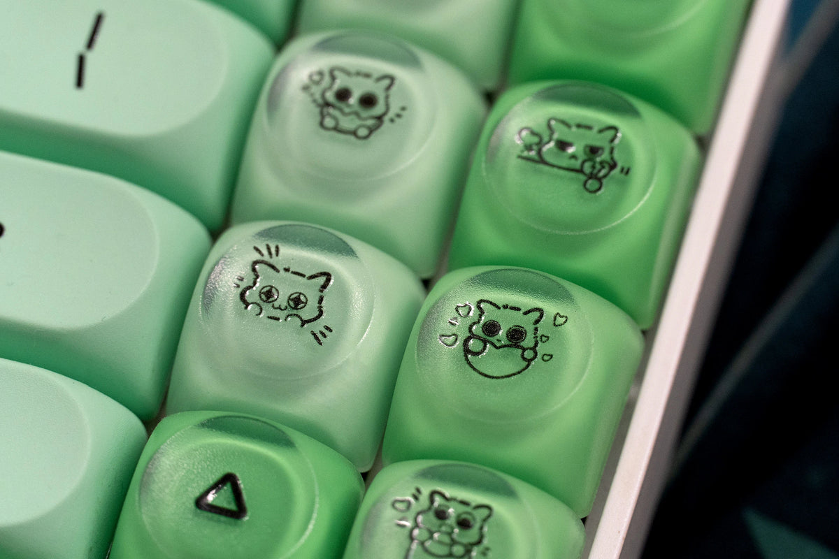 Zestaw keycapów QwertyKey Mint profil HOA