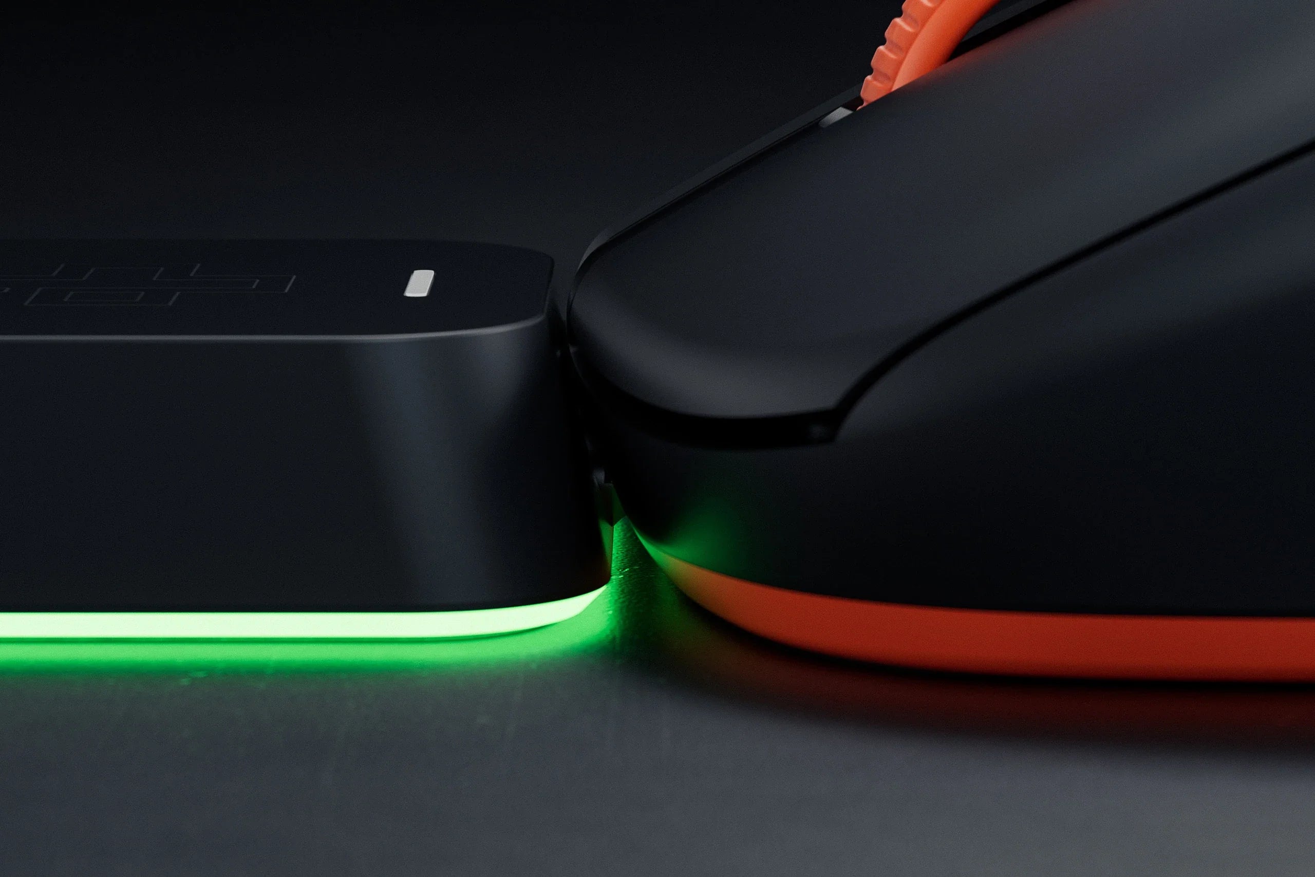 mysz Gaming QwertyKey Falcon czarna 8K, 30.000 DPI, Bluetooth bezprzewodowa trio mode, Pixart 3950