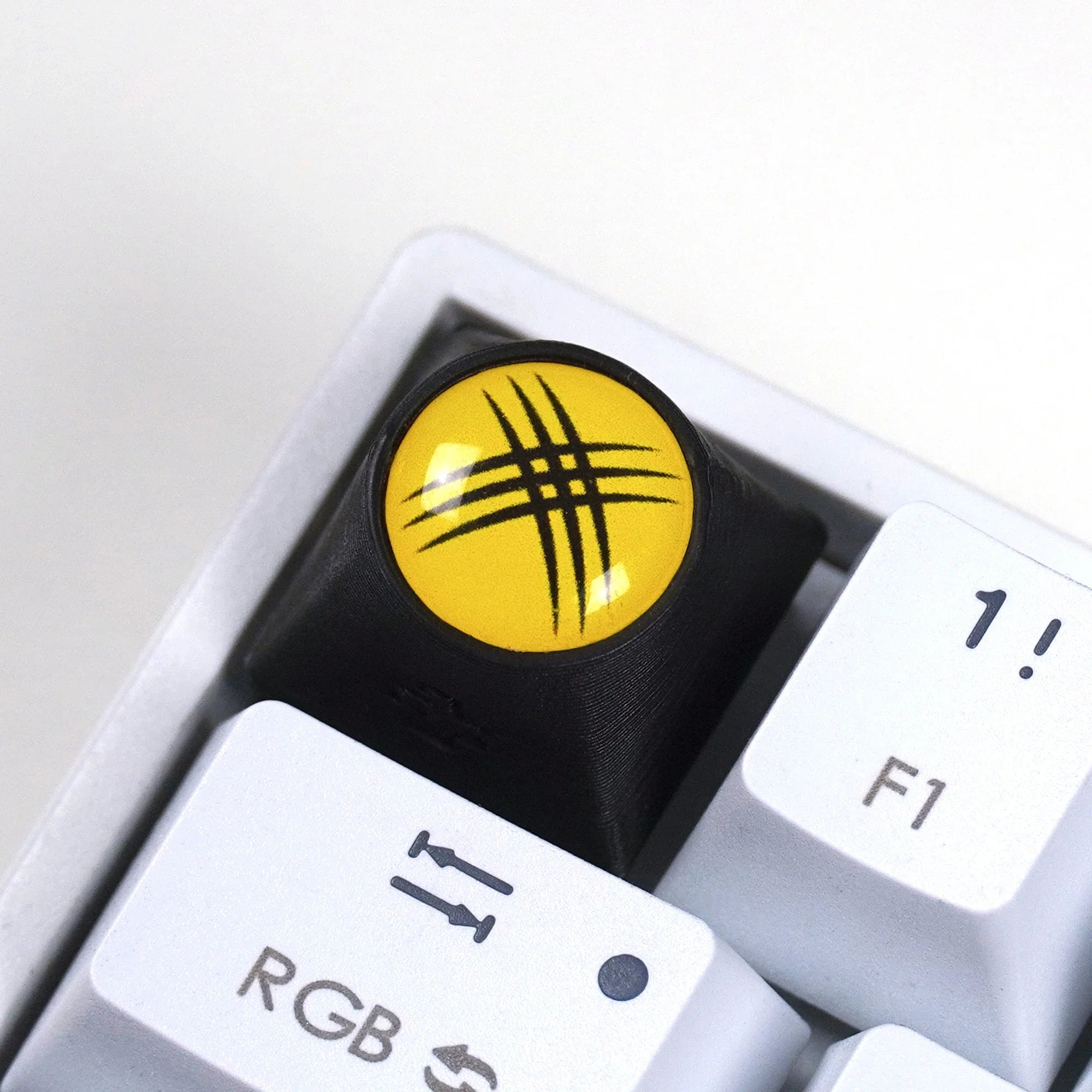 Keycap artisan Logan SuperHero