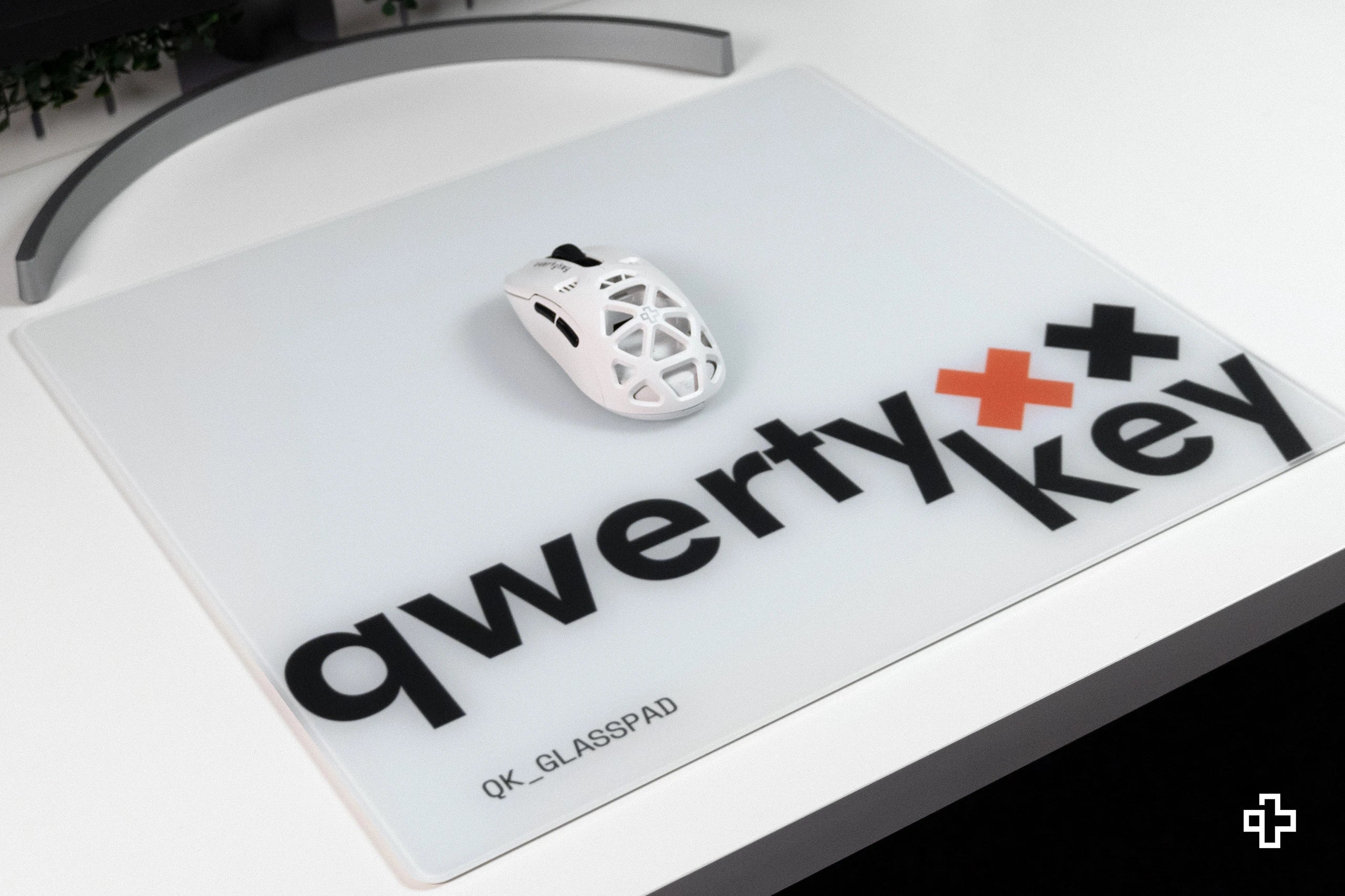 Podkładka pod mysz Gaming QwertyKey Esports Glass Biała szklana 3.2mm Anti - Slip TPU