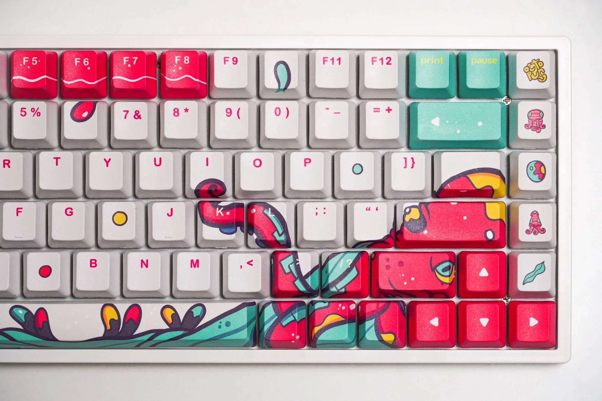 Zestaw keycapów QwertyKey Octopus biały profil OEM materiał PBT