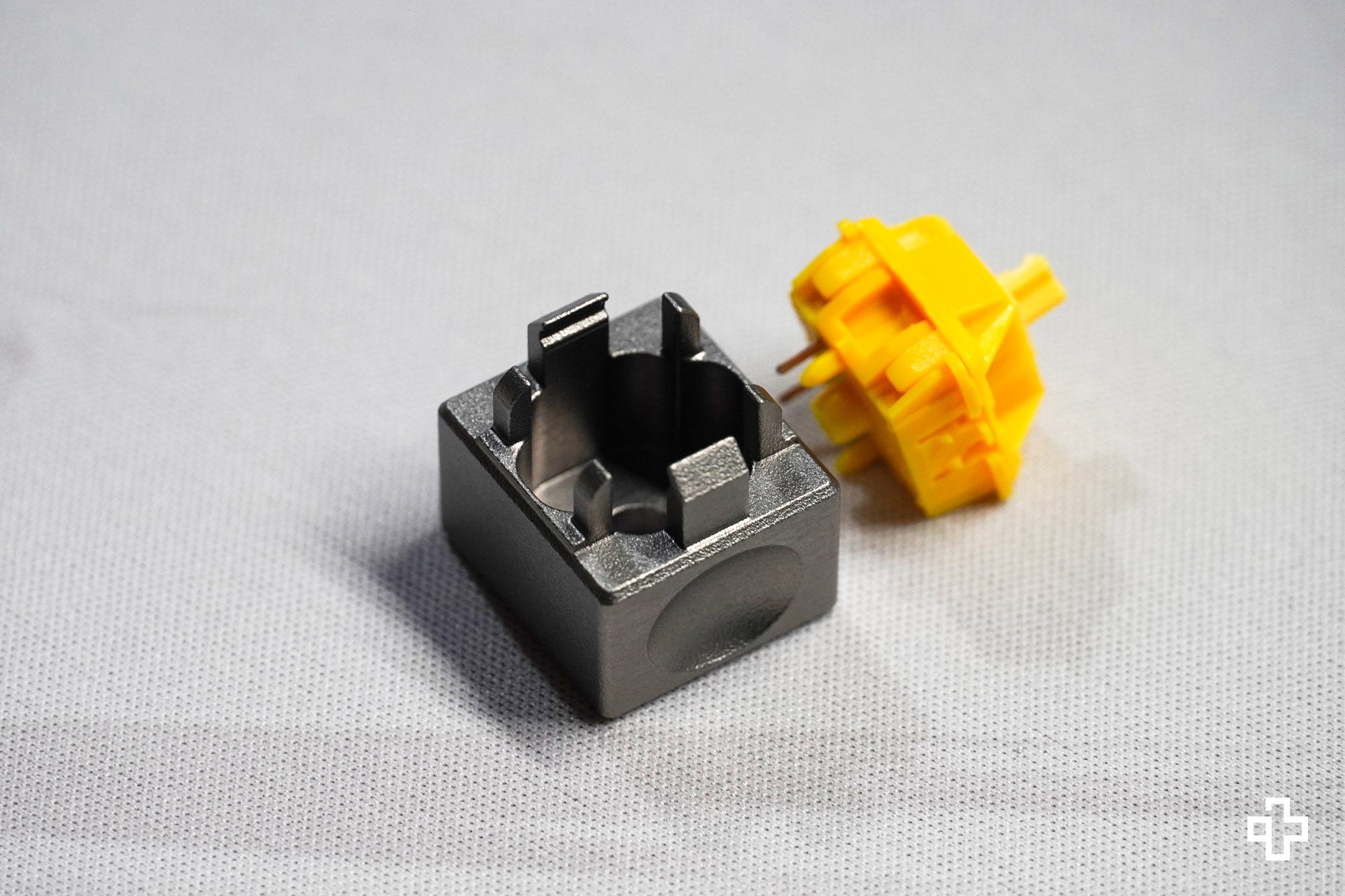 Switch Opener Cherry Aluminum - QwertyKey