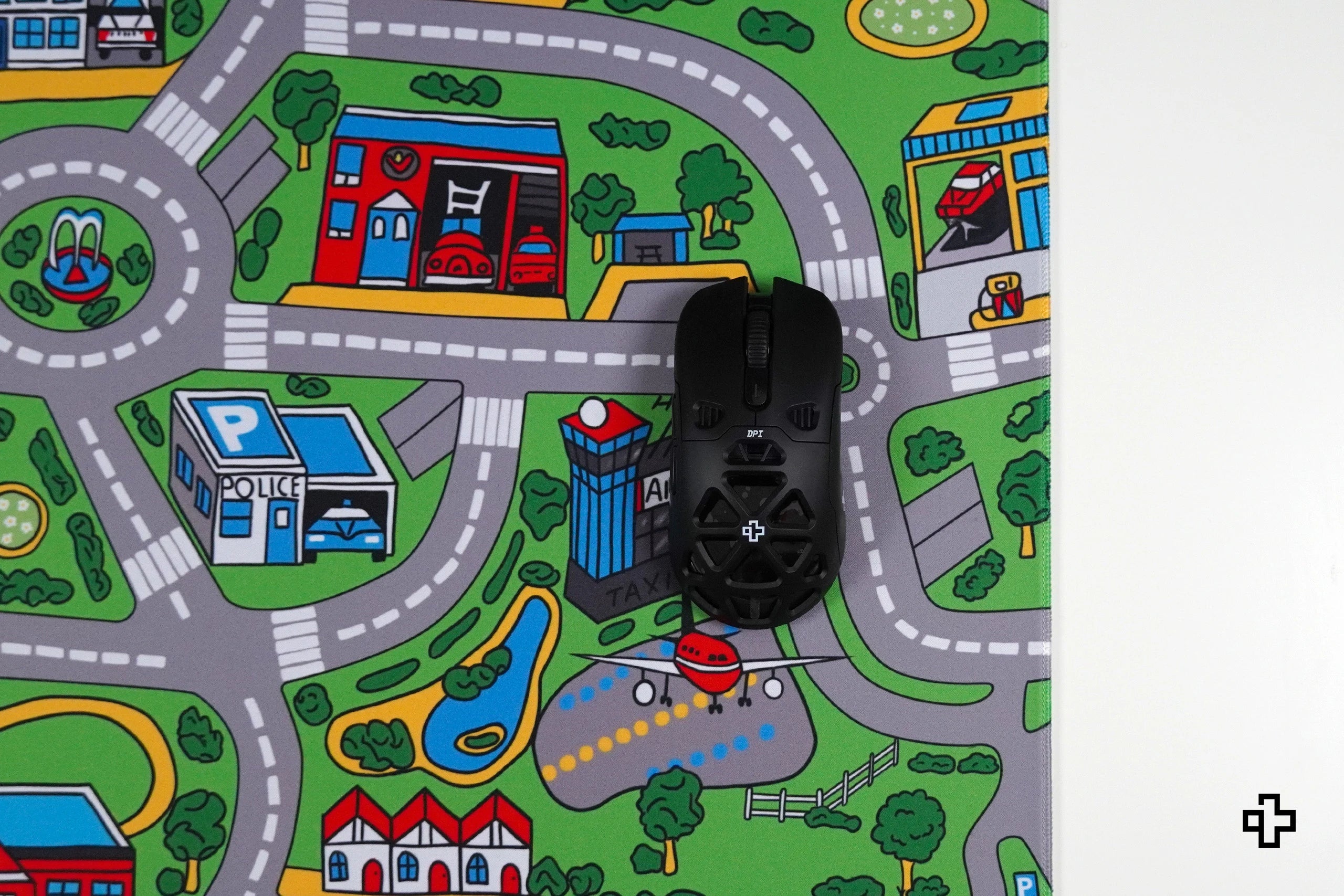 Deskmat / podkładka pod mysz QwertyKey Nostalgia Busy Town 4 mm obszyte krawędzie