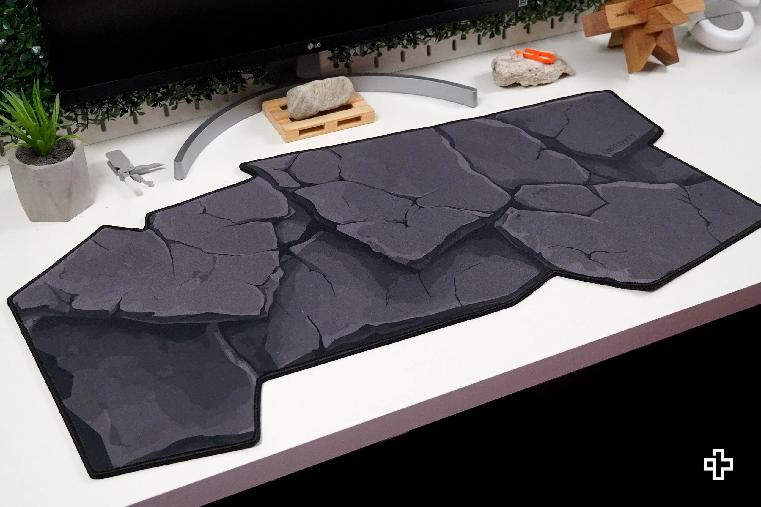 Deskmat / podkładka pod mysz QwertyKey Stone 4 mm obszyte krawędzie