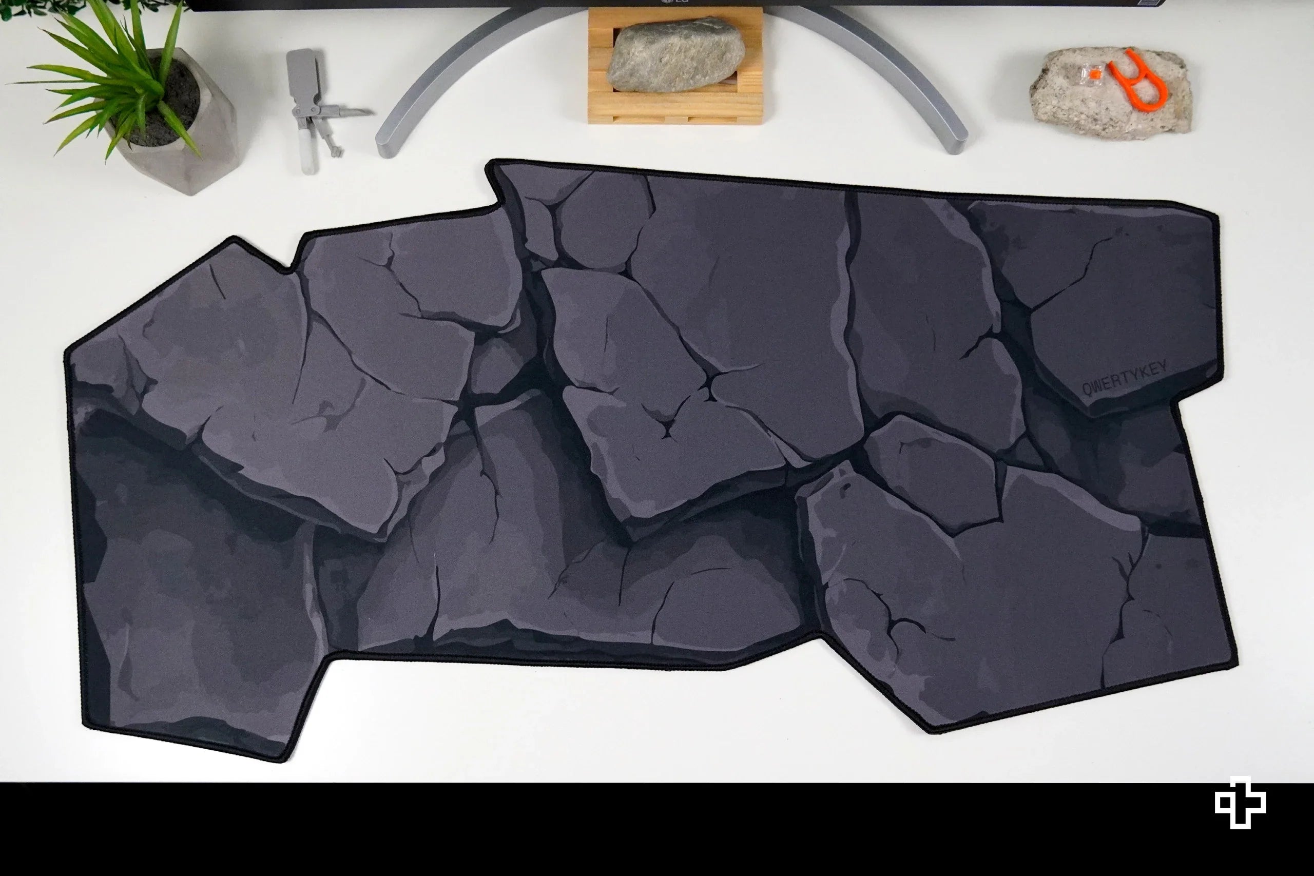 Deskmat / podkładka pod mysz QwertyKey Stone 4 mm obszyte krawędzie