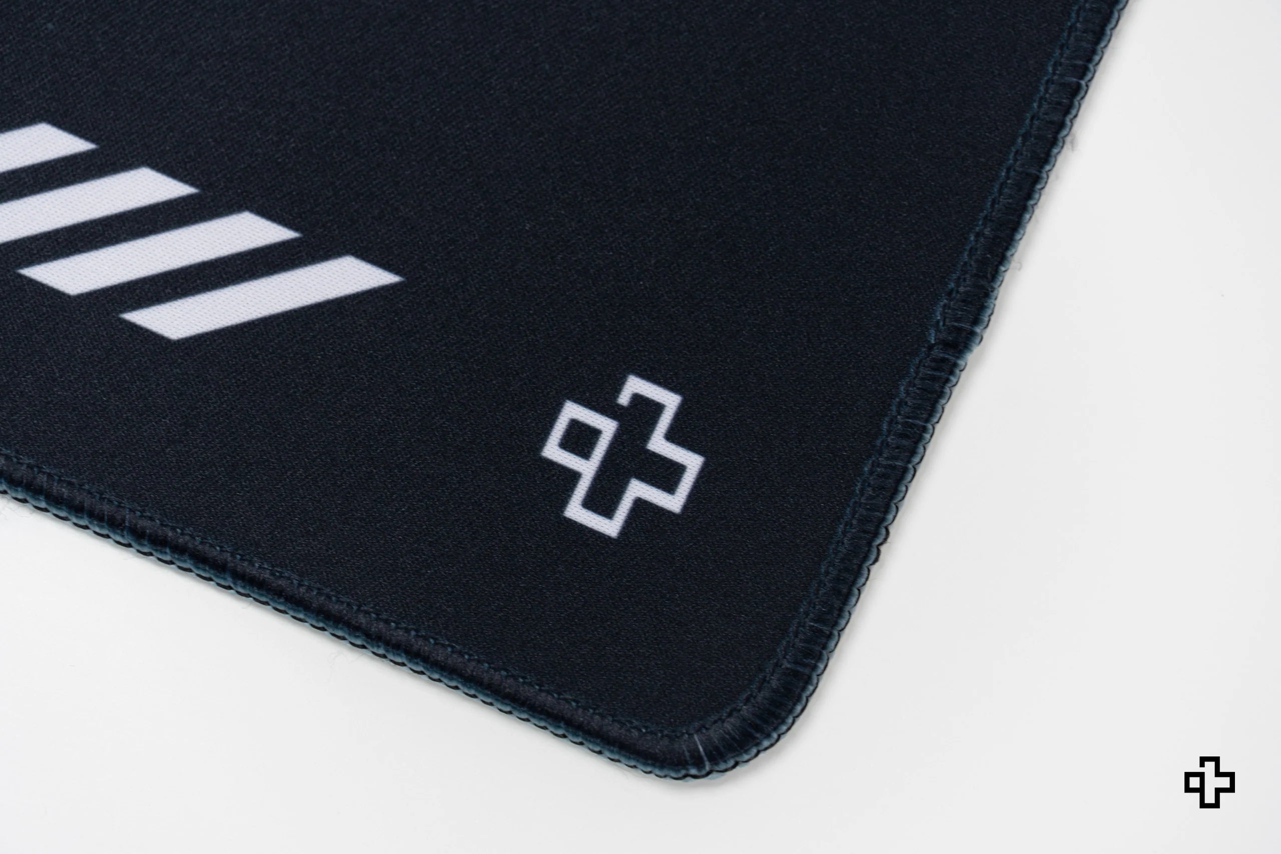 Deskmat / podkładka pod mysz QwertyKey Terminal 4 mm obszyte krawędzie
