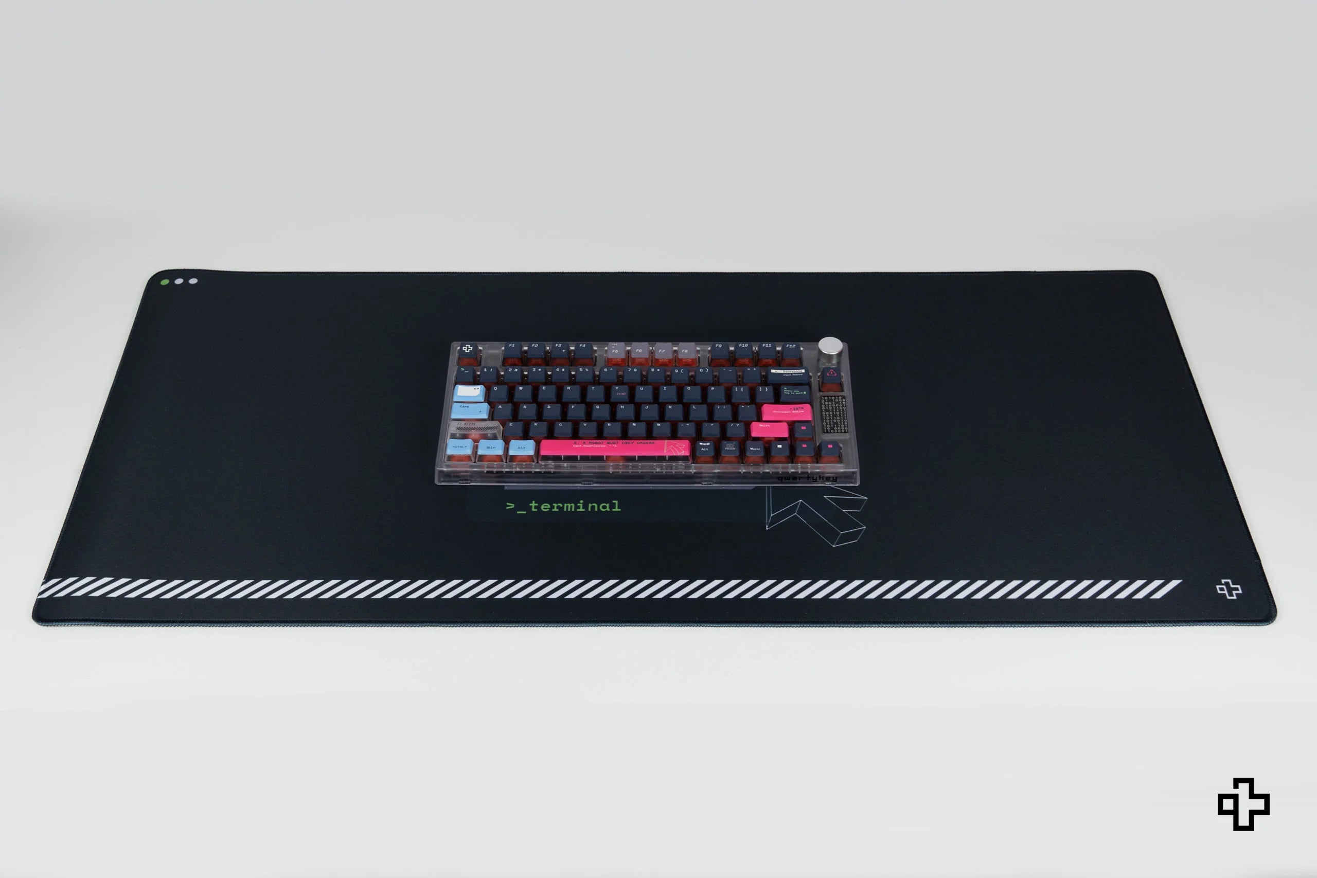 Deskmat / podkładka pod mysz QwertyKey Terminal 4 mm obszyte krawędzie