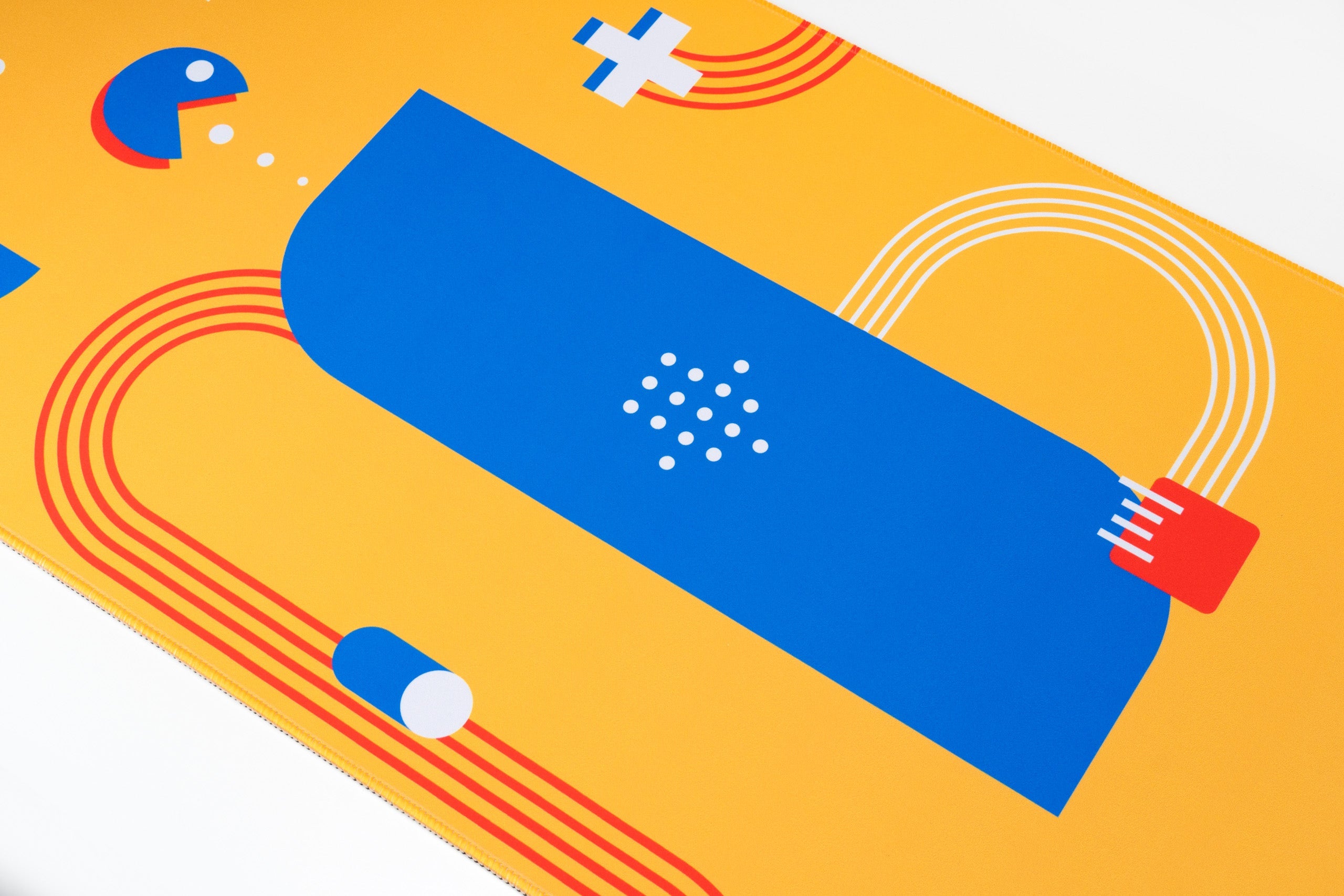 Deskmat / podkładka pod mysz QwertyKey Metric 4 mm obszyte krawędzie