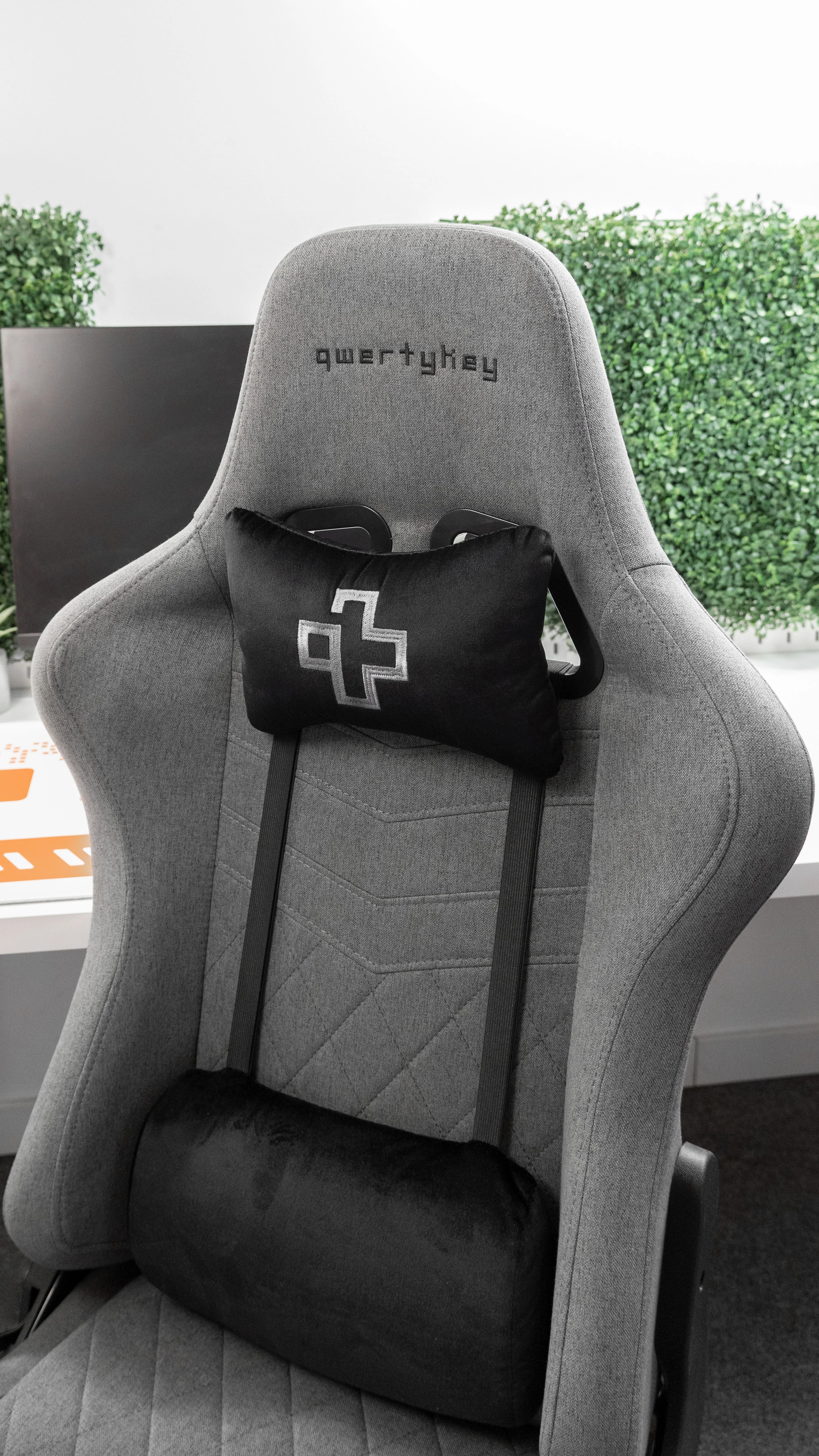 Fotel gamingowy QwertyKey QK/ALT, szary
