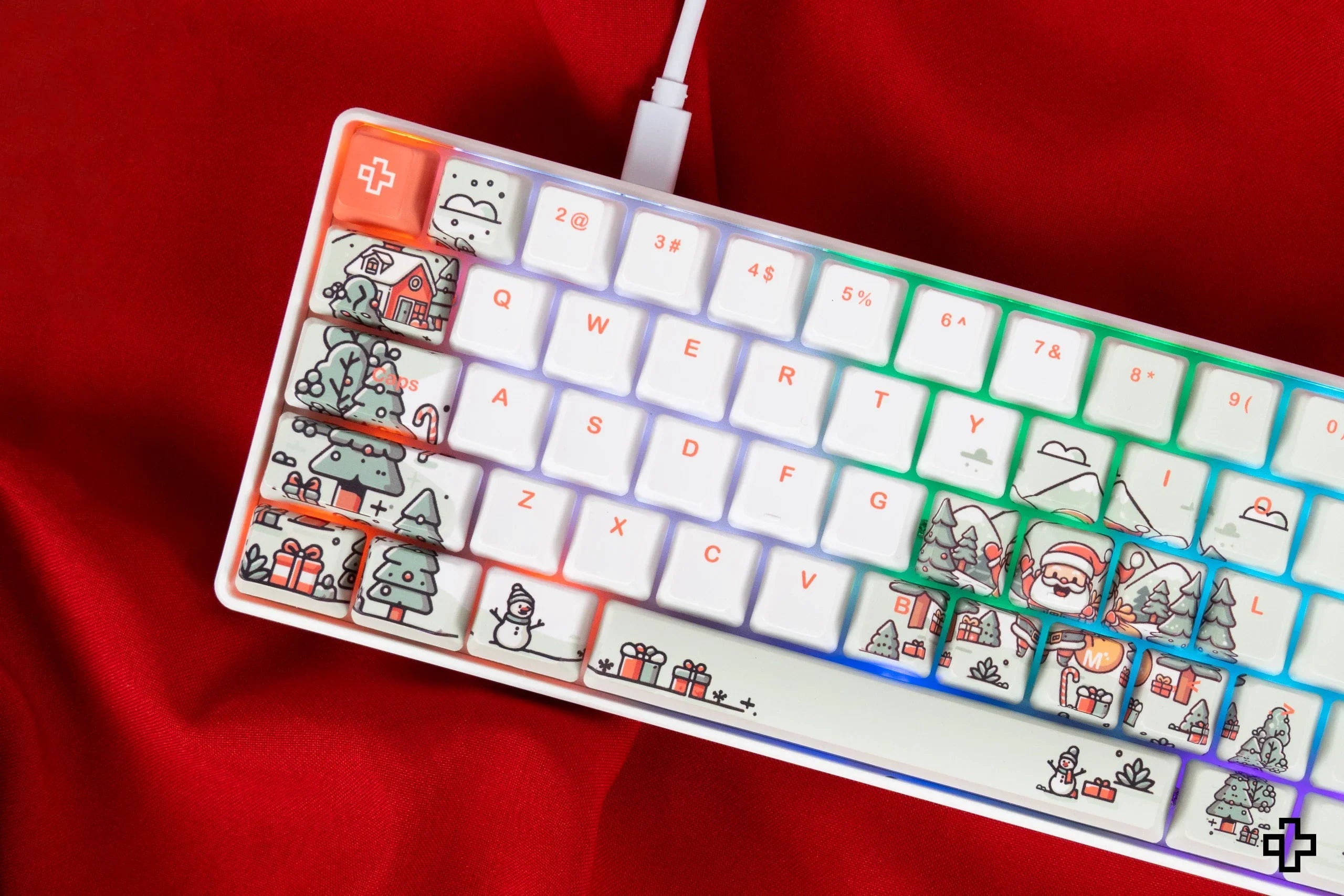 QwertyKey Santa - świąteczna klawiatura mechaniczna gamingowa, Hotswap