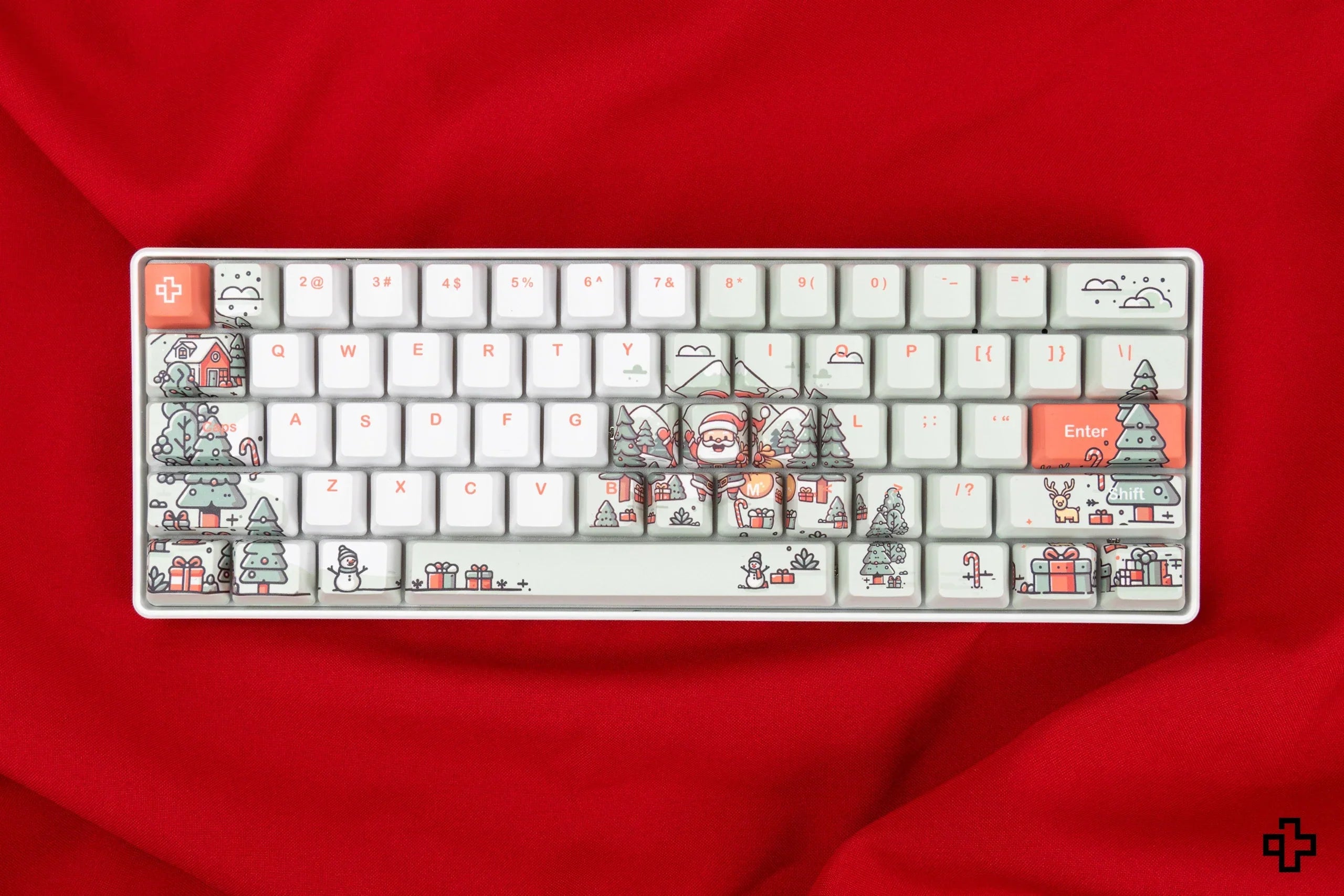 QwertyKey Santa - świąteczna klawiatura mechaniczna gamingowa, Hotswap